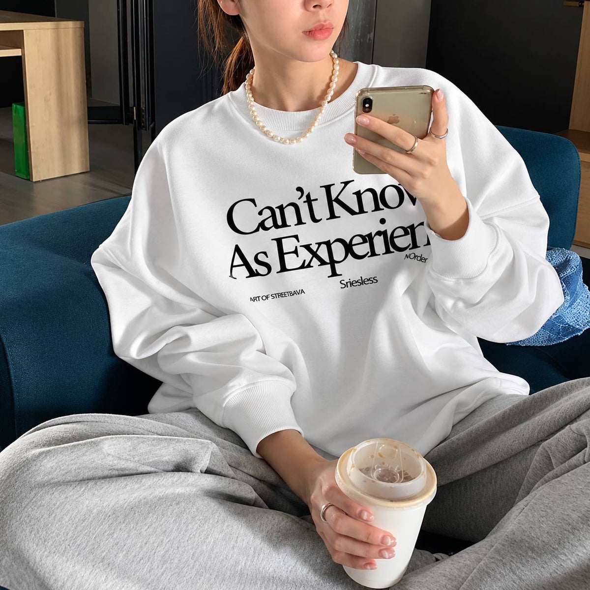Oversized Graphic Crewneck Sweatshirt With Drop Shoulder Sleeves – White