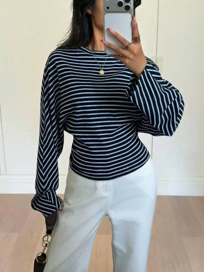Striped Batwing Sleeve Sweater With a Fitted Waist – Navy Striped