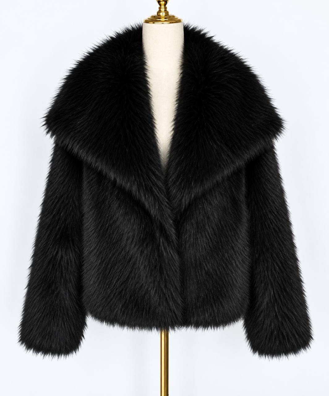 Textured Short Jacket With Oversized Collar – Black