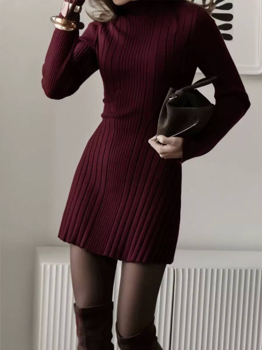 Ribbed Mock Neck Long Sleeve Mini Sweater Dress – Burgundy