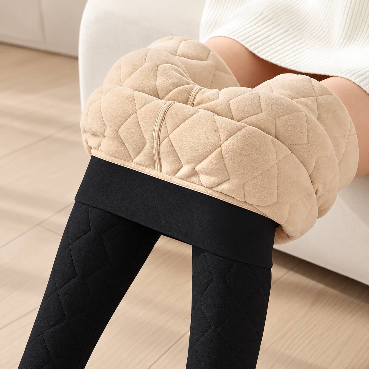High-Waisted Quilted Pants With a Plush Interior – Black