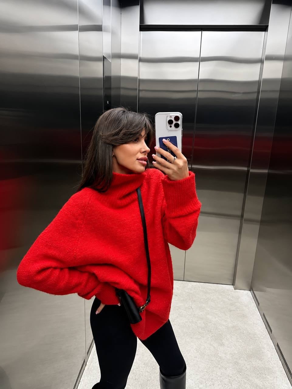 Relaxed Turtleneck Sweater With Long Ribbed Cuffs – Red