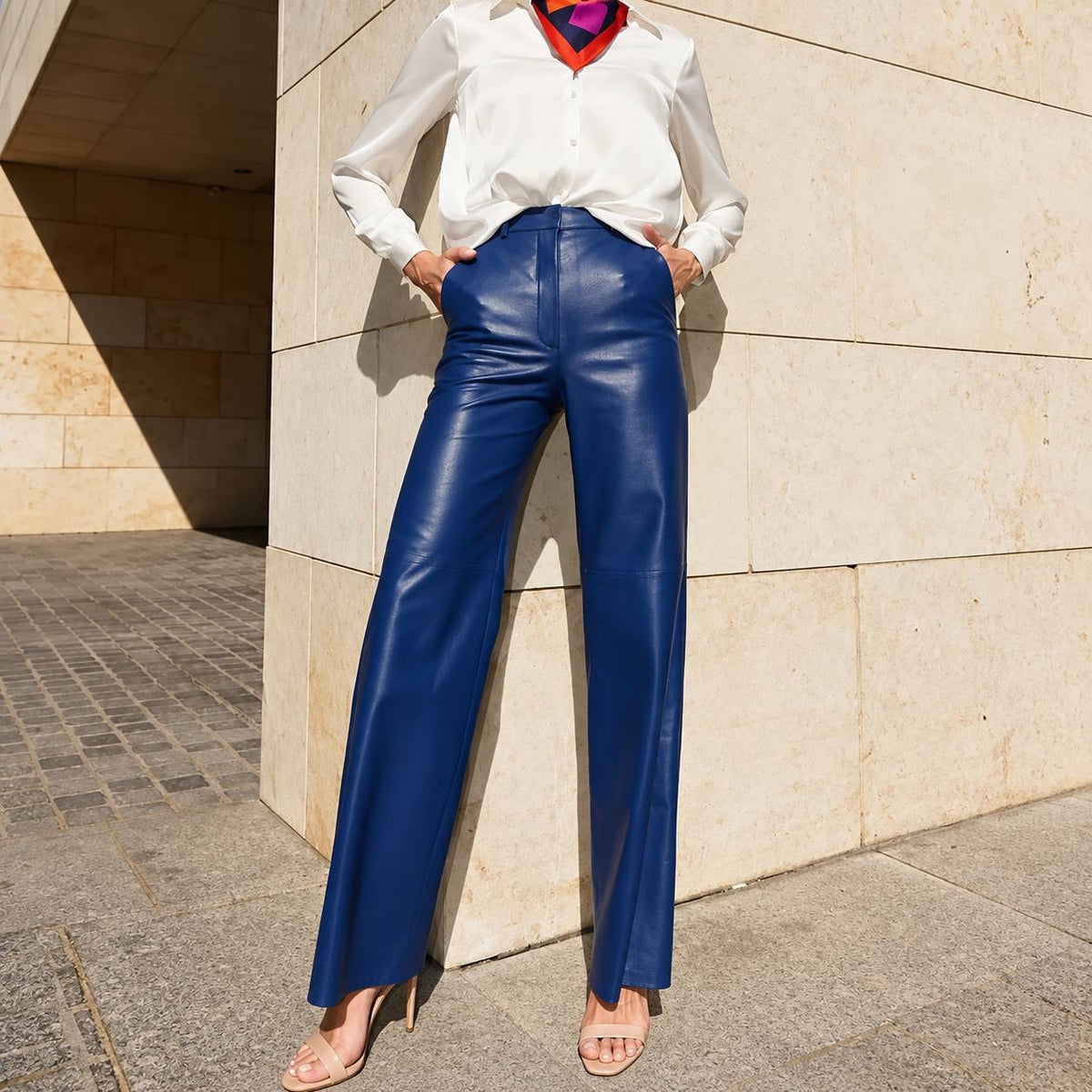 High-Waisted Wide-Leg Pants With Side Pockets – Navy