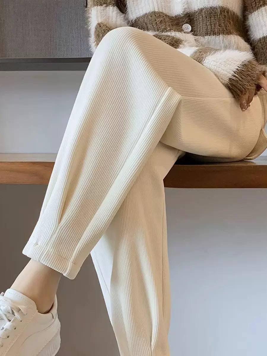 Ribbed Relaxed Fit Pants With Tapered Legs – Cream