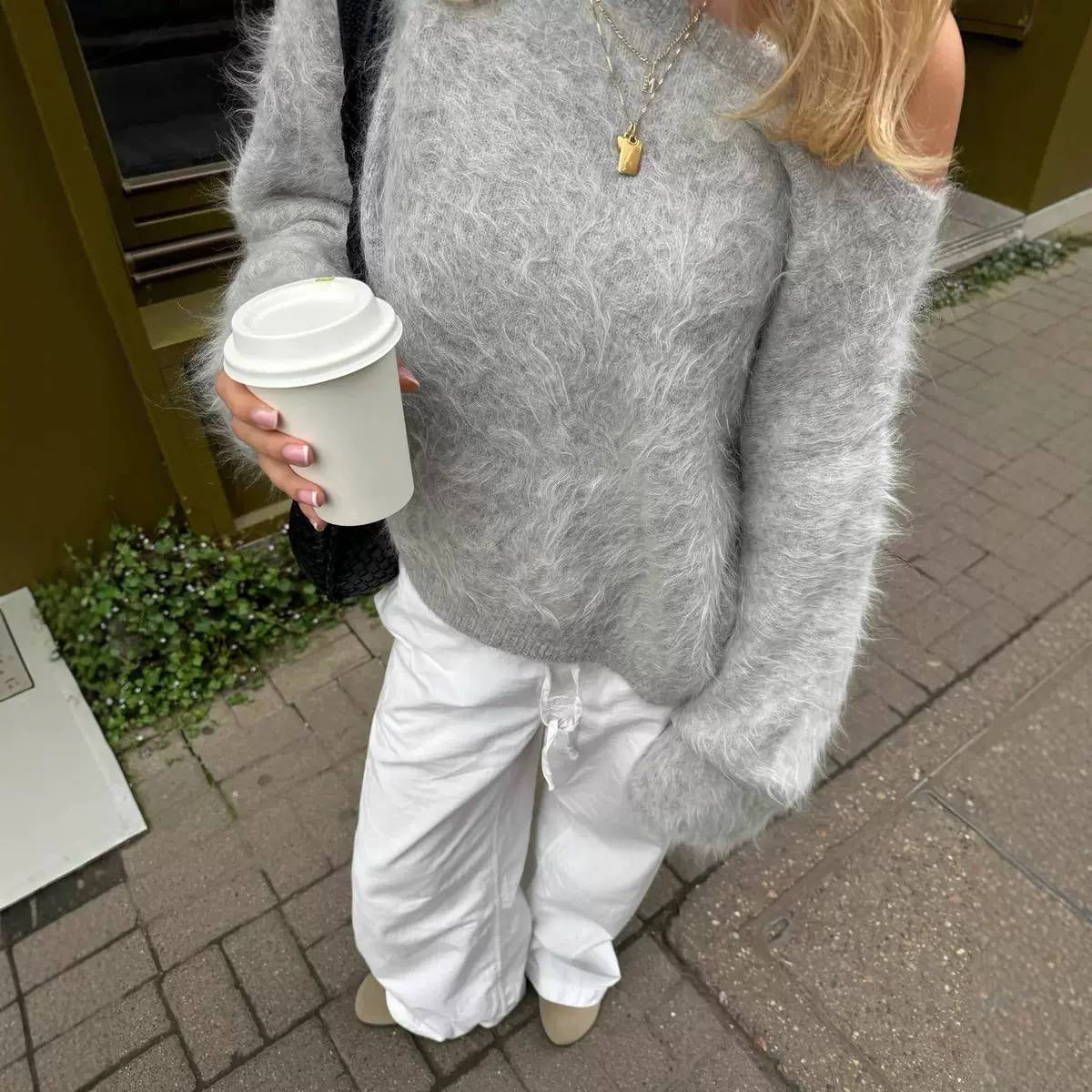 Fuzzy Relaxed Sweater With Long Full Sleeves – Light Grey