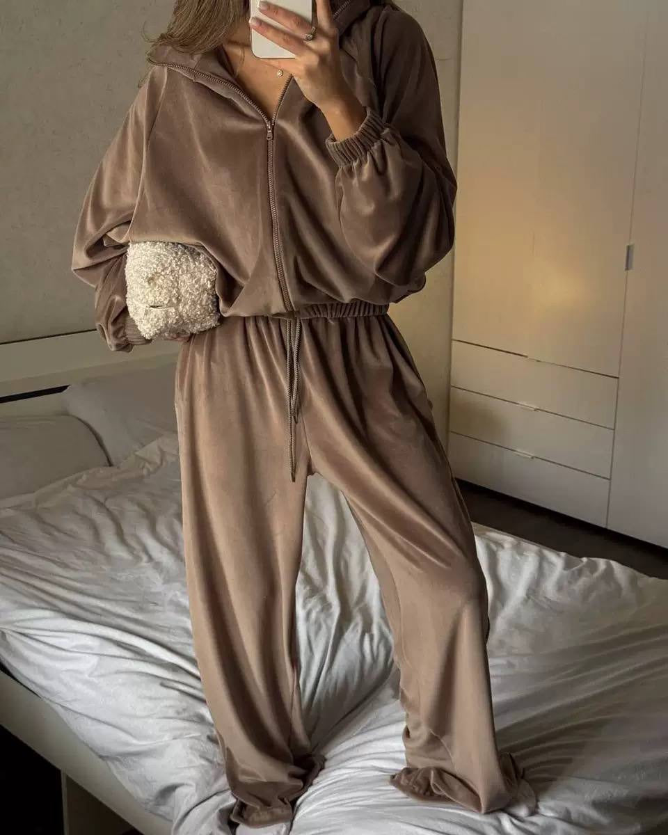 Cropped Zip-Up Jacket and Wide-Leg Pants Set – Brown