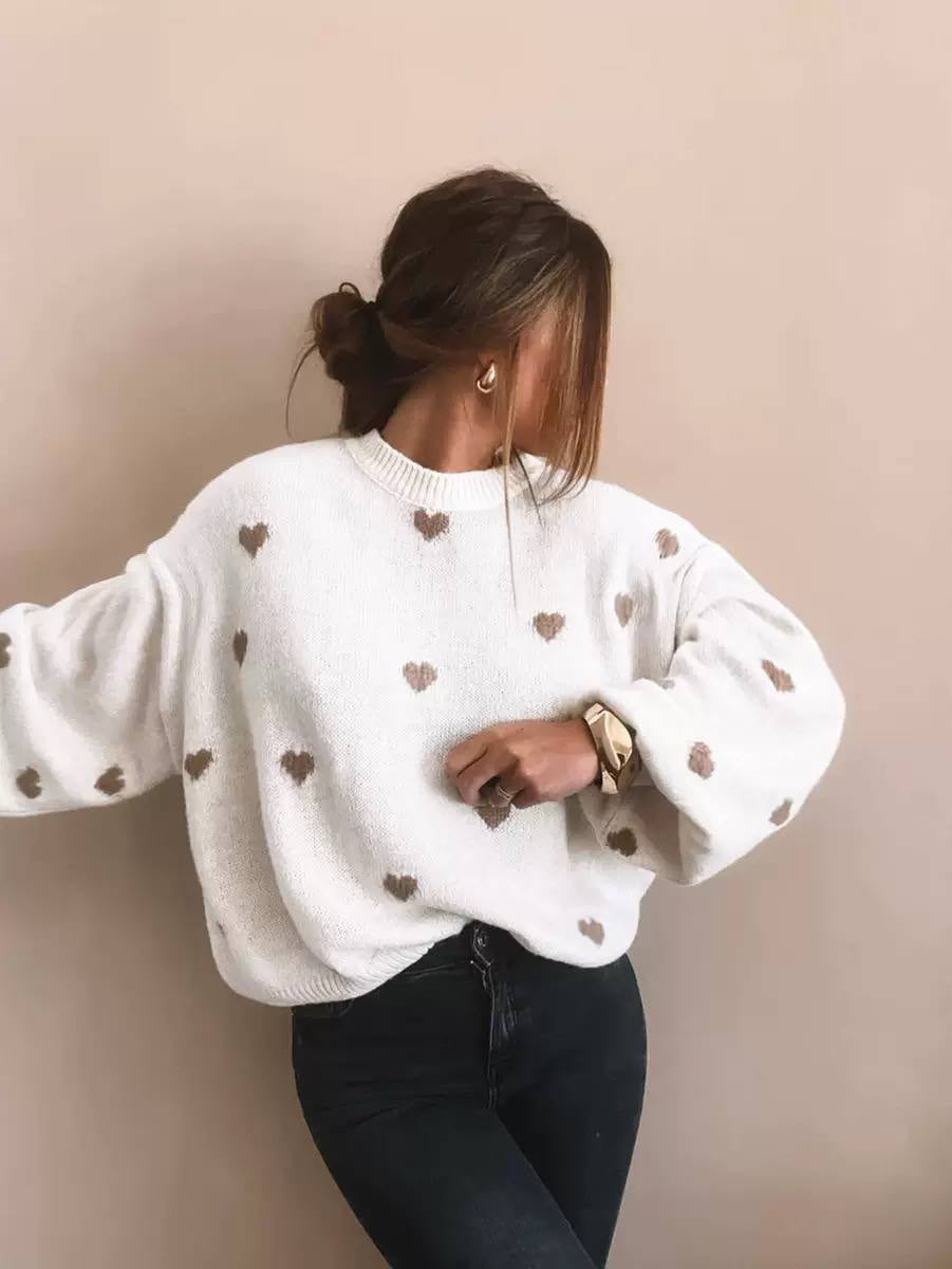 Relaxed Heart Pattern Crewneck Sweater With Long Sleeves – White With Brown Hearts