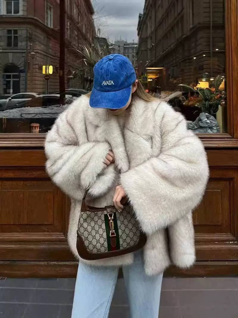 Oversized Textured Coat With Wide Lapels and Long Sleeves – Light Grey