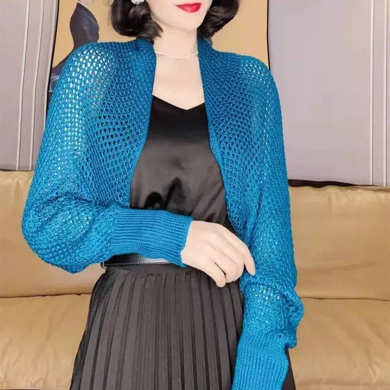 Open-Knit Cropped Cardigan With Long Sleeves And Ribbed Cuffs – Blue