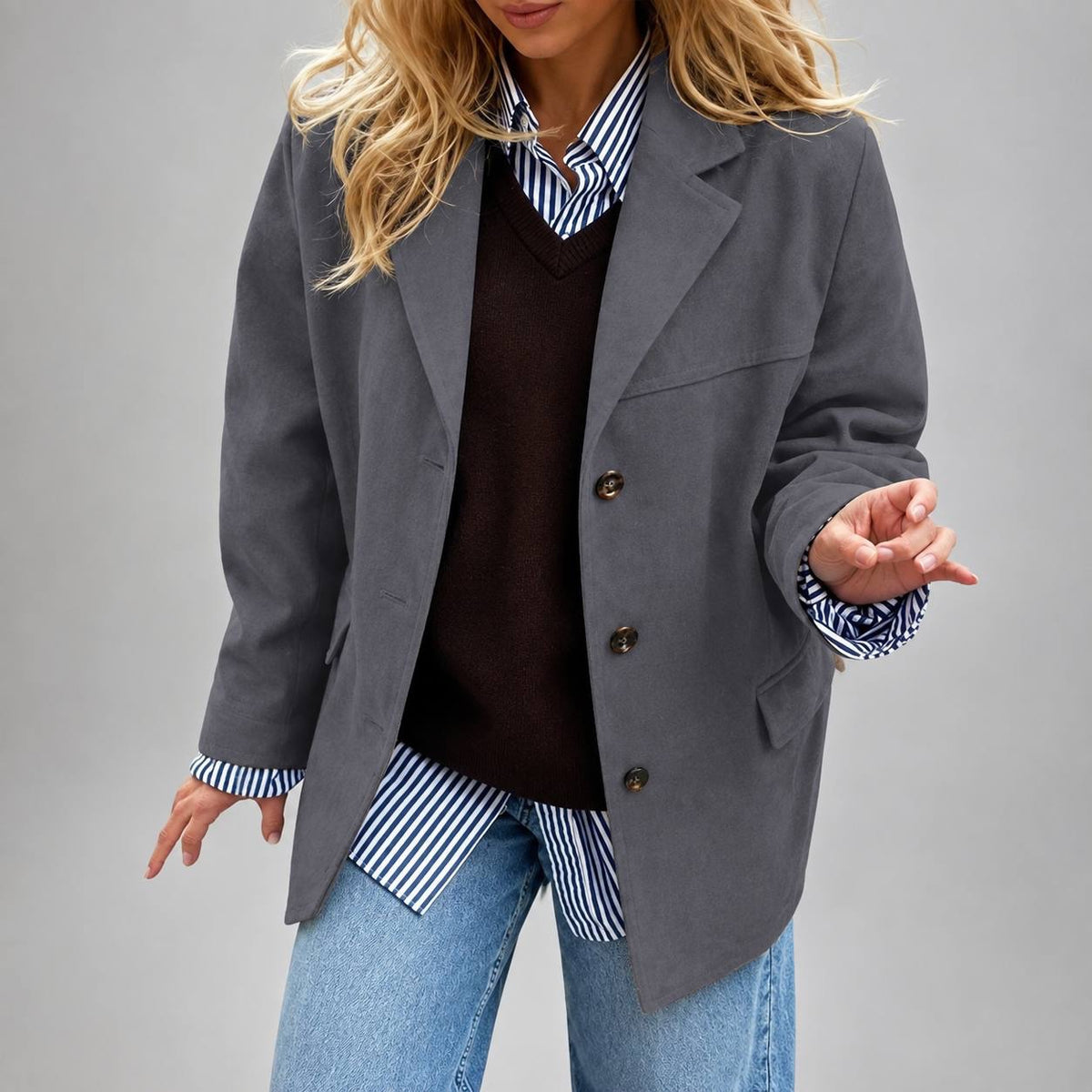Relaxed Notched Lapel Blazer With Button Front – Grey